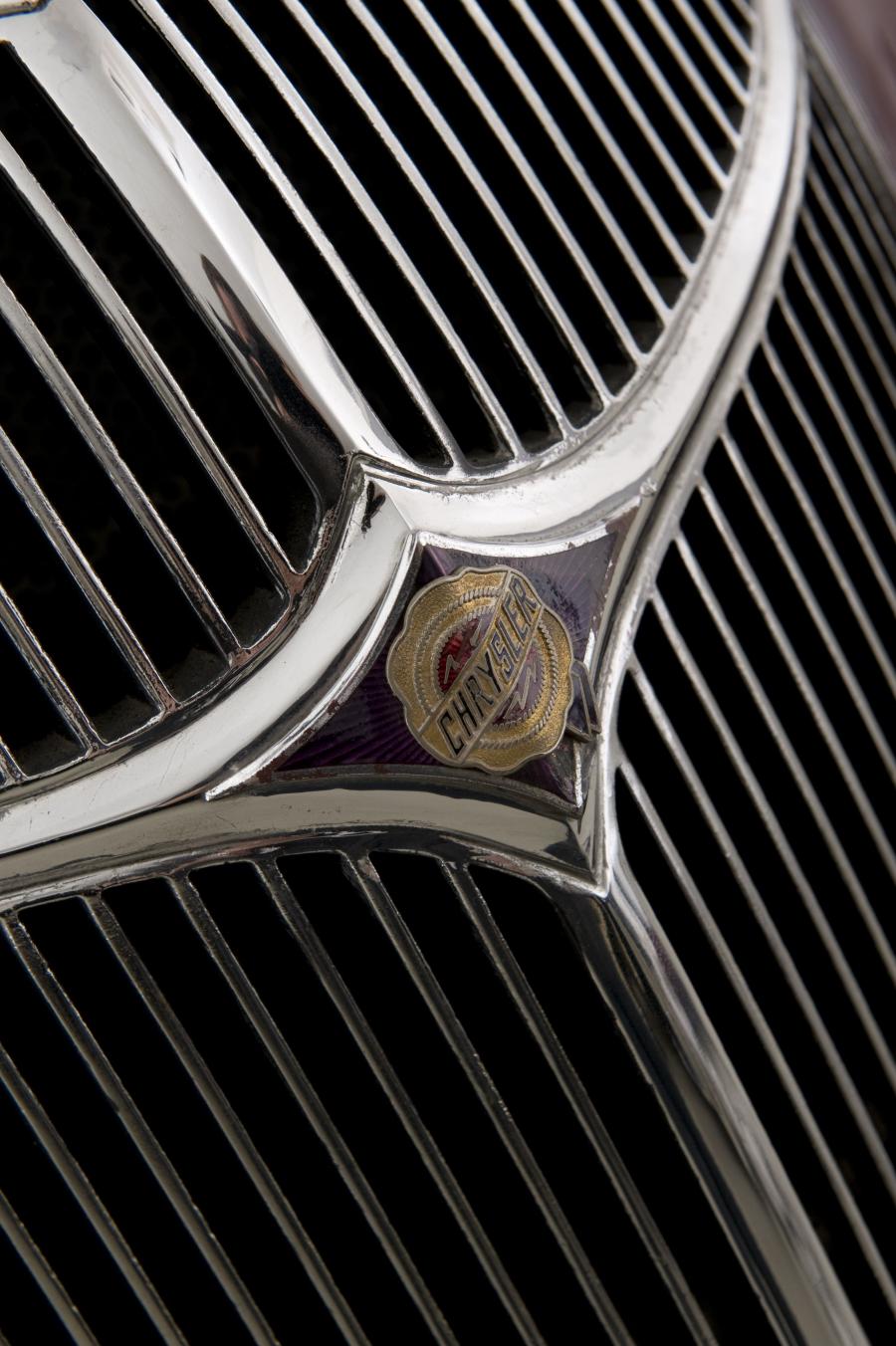 Колеса Chrysler Imperial Airflow Sedan (C-10) 1936 года  (фото 36 из 38)